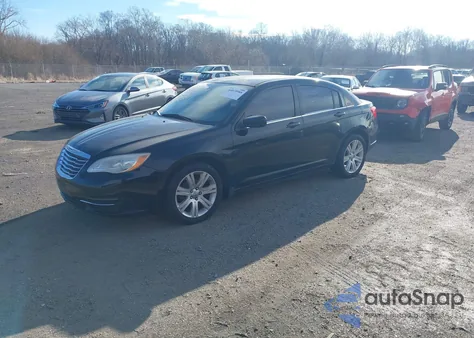 2013 Chrysler 200 Lx from USA, damaged, VIN 1C3CCBAB7DN669833